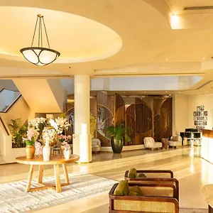 Majestic Cove - Formerly Le Meridien Fairway Hotell